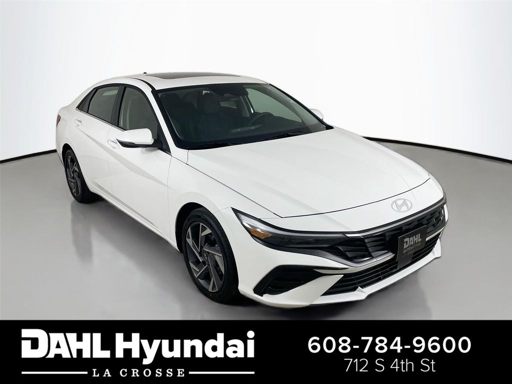 New 2026 Hyundai ELANTRA Limited