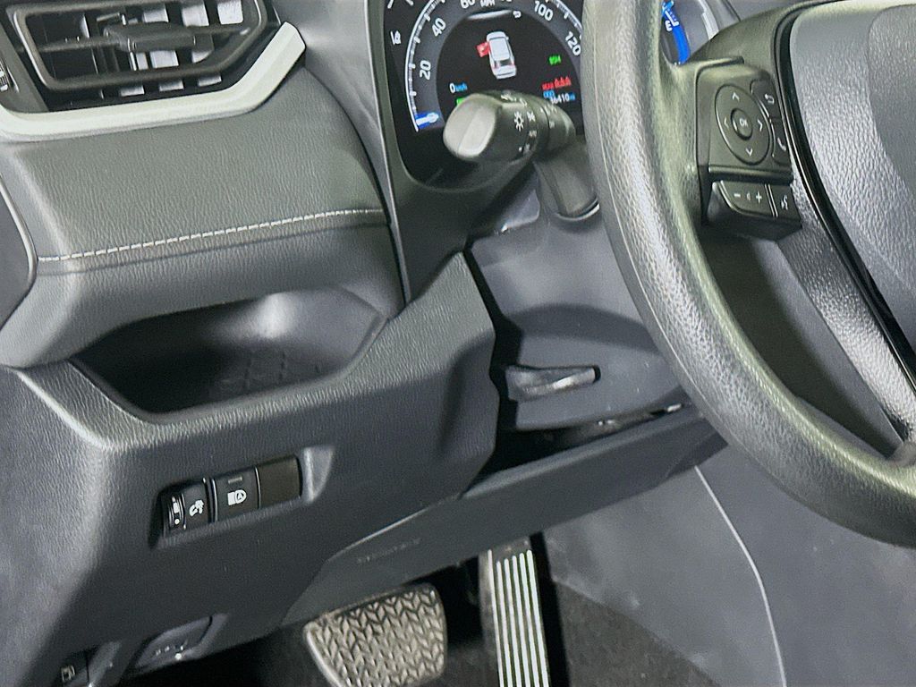 2024 Toyota RAV4 HYBRID SE — фото 14