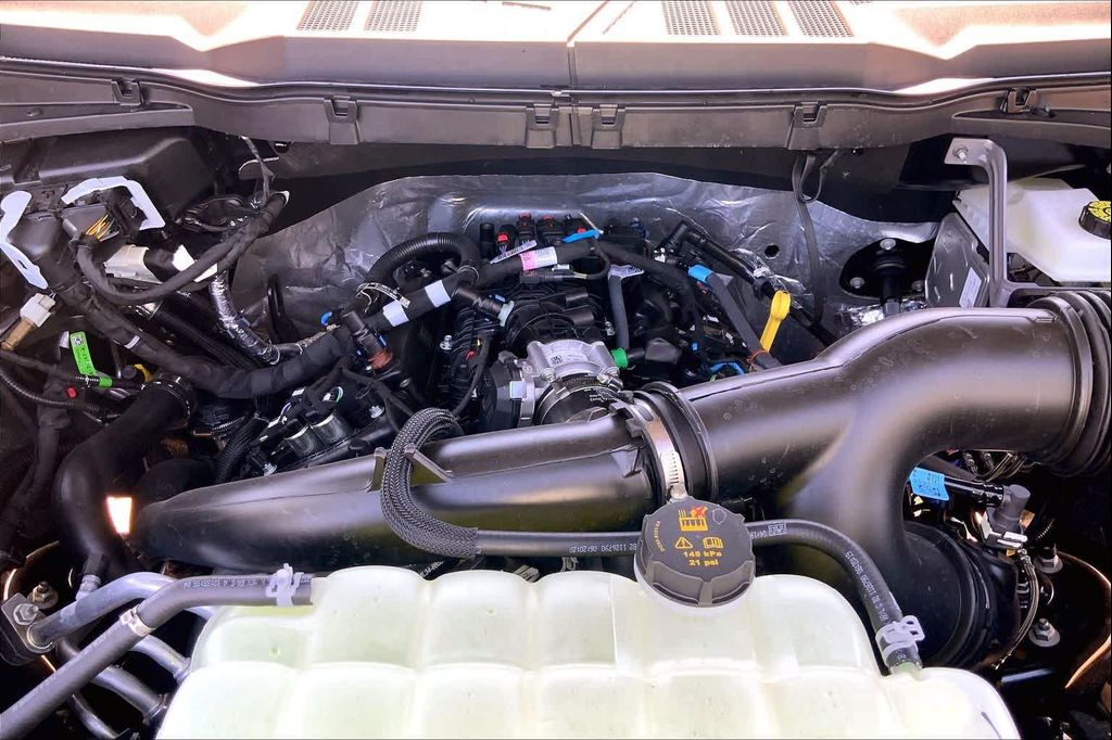 صورة مصغرة 16 لـ 2026 FORD F-150 STX