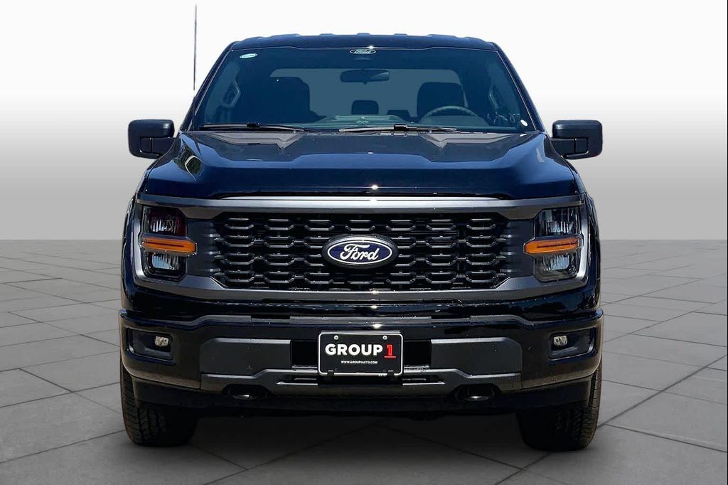صورة 3 لـ 2026 FORD F-150 STX
