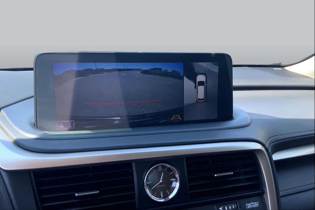 صورة مصغرة 27 لـ 2021 Lexus RX 350 BASE
