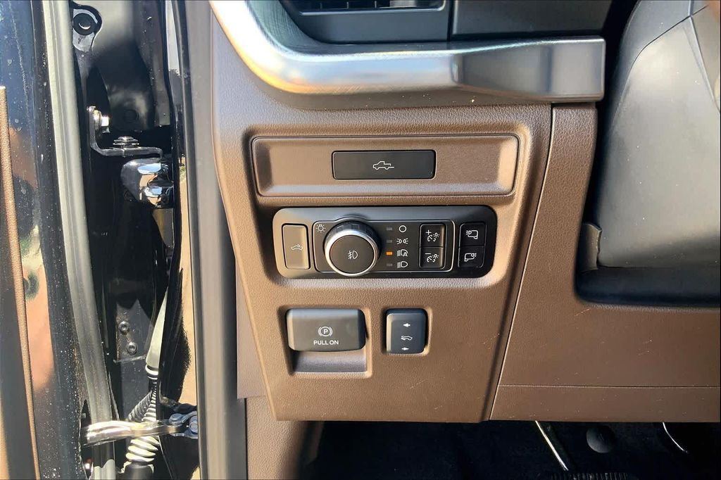 صورة مصغرة 36 لـ 2026 FORD F-150 KING RANCH