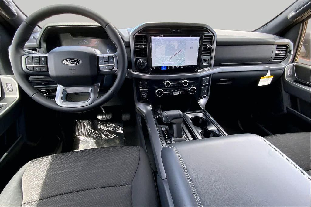 صورة 5 لـ 2026 FORD F-150 XLT