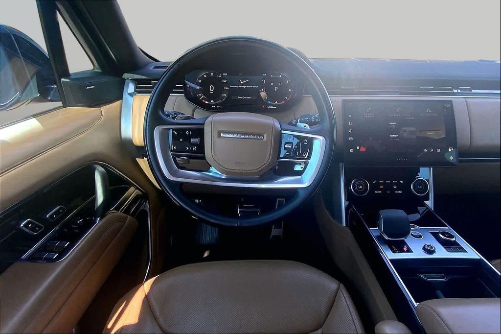 2023 LAND Rover RANGE ROVER P530 SE — фото 6