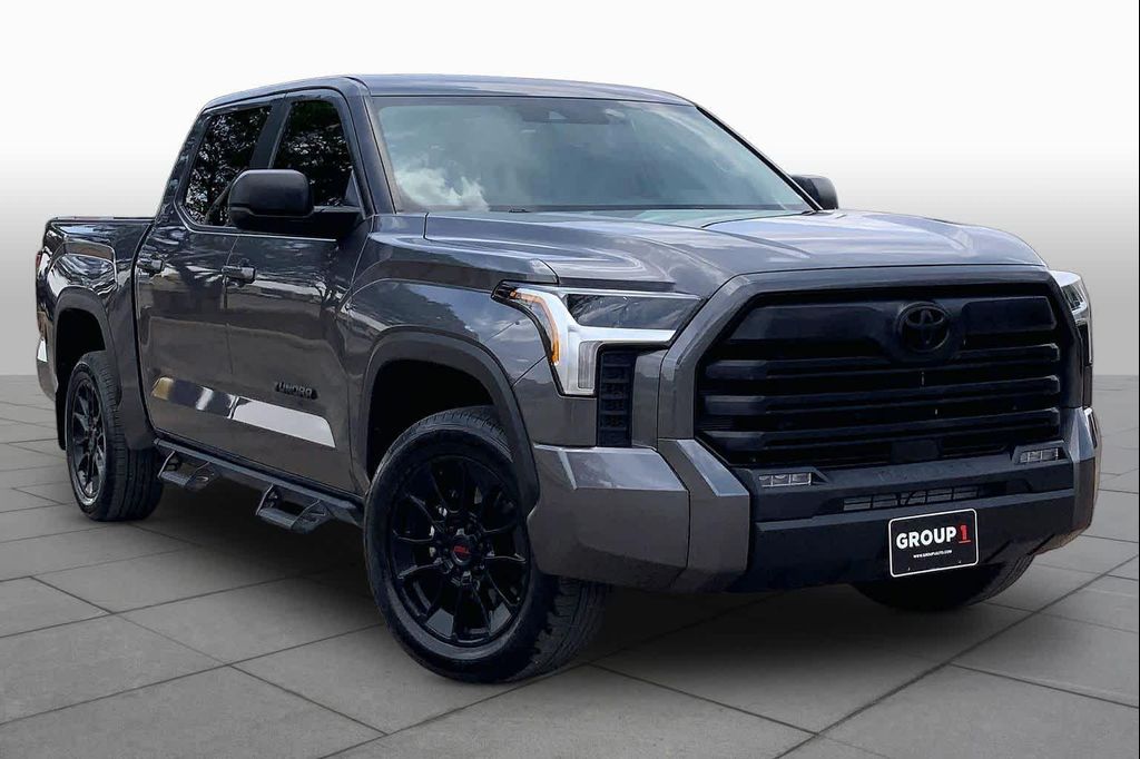2024 Toyota TUNDRA SR5 — фото 3