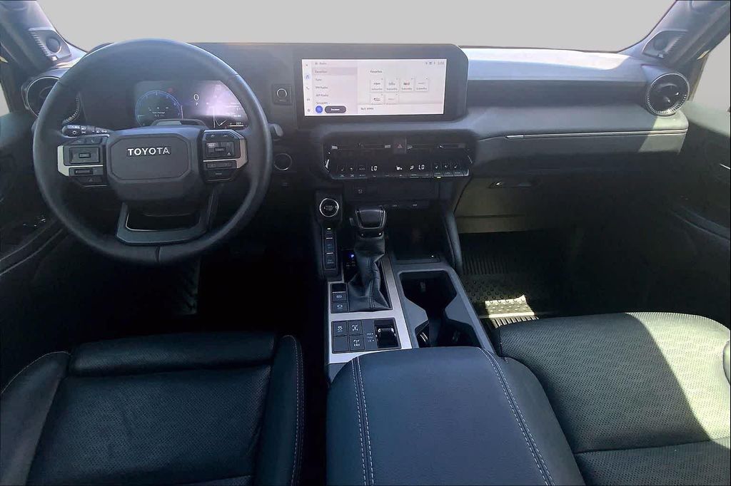 2025 Toyota LAND CRUISER BASE 缩略图 15