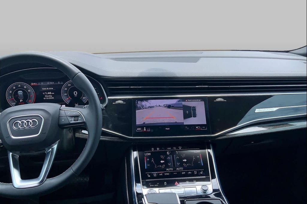 صورة 7 لـ 2023 AUDI Q8 55 PRESTIGE