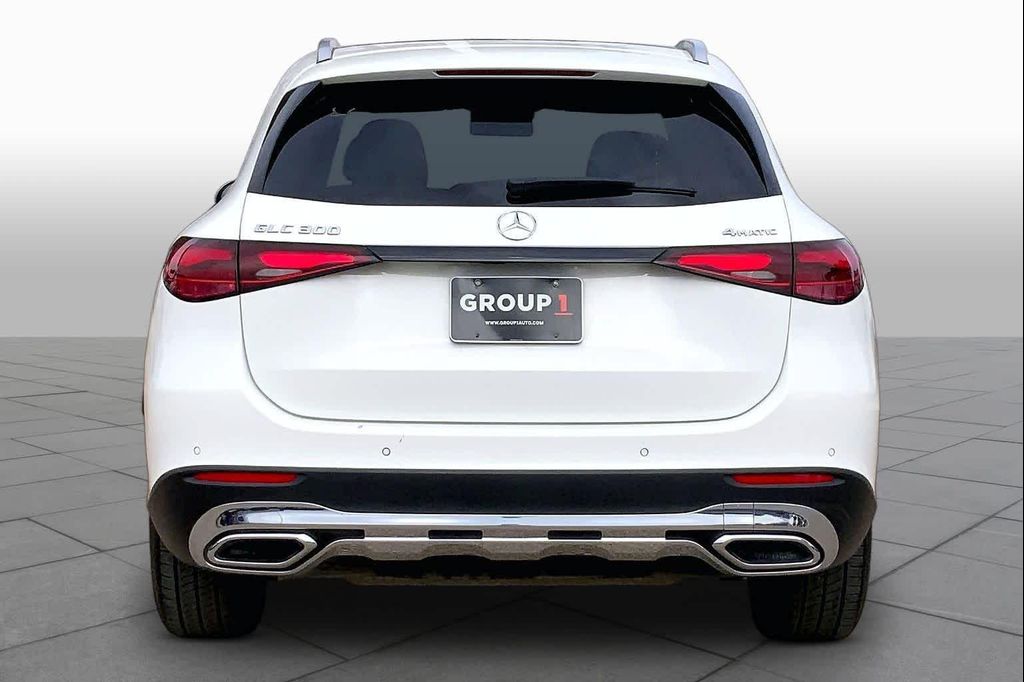 صورة 5 لـ 2025 Mercedes-BENZ GLC