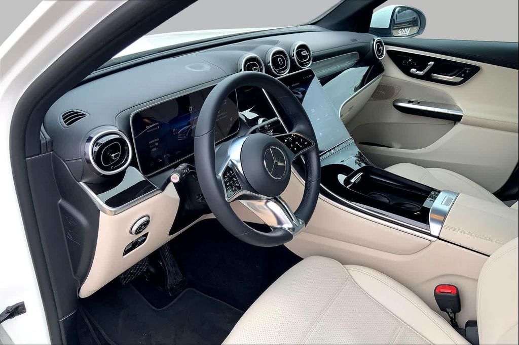 2025 Mercedes-BENZ GLC 缩略图 18