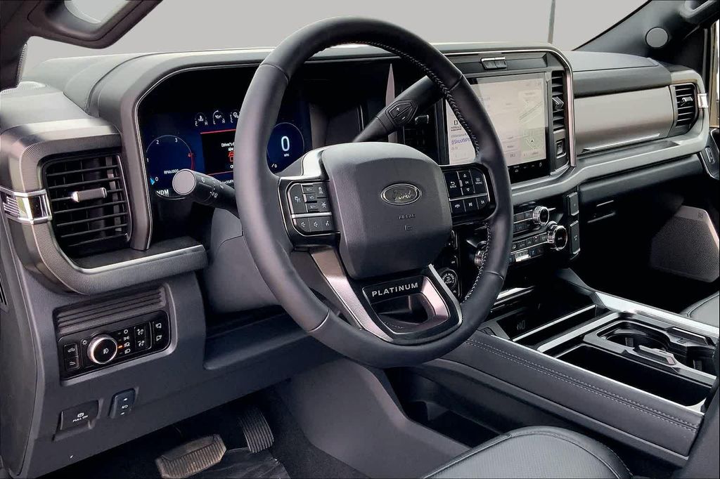 2026 FORD F-250 PLATINUM — фото 8