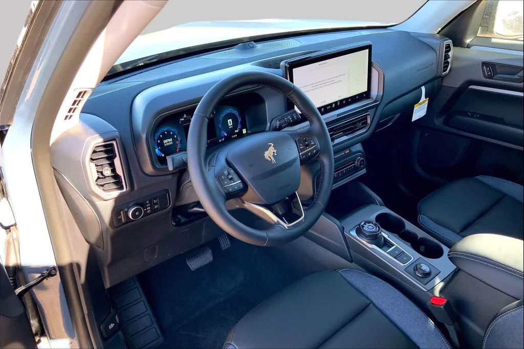 صورة 8 لـ 2025 FORD BRONCO SPORT OUTER BANKS
