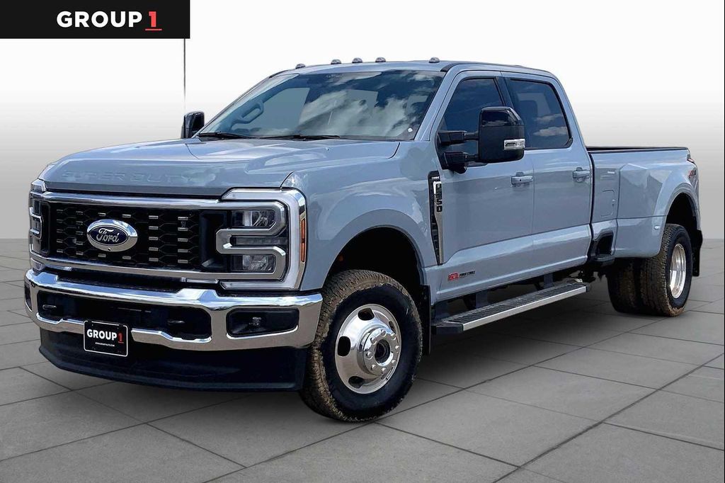 New 2026 Ford F-350 Lariat