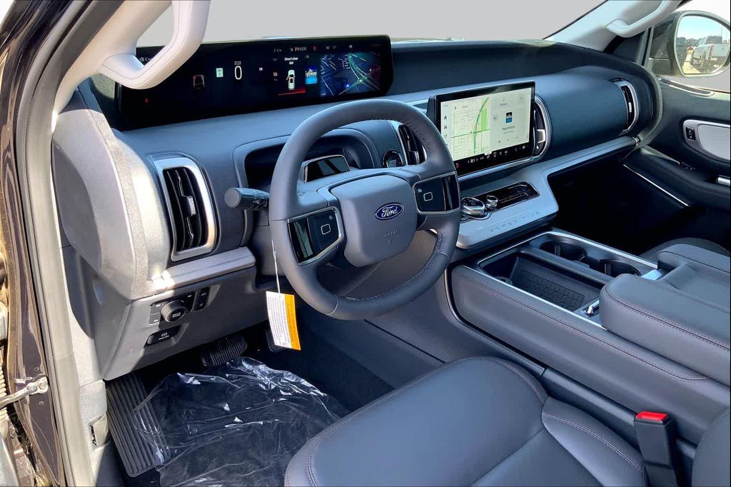 صورة مصغرة 8 لـ 2025 FORD EXPEDITION ACTIVE