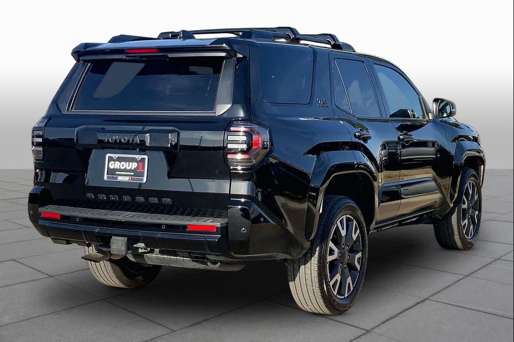 صورة 12 لـ 2025 Toyota 4RUNNER TRD SPORT