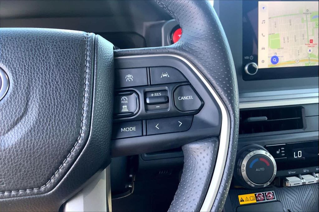 صورة مصغرة 24 لـ 2025 Toyota 4RUNNER TRD SPORT