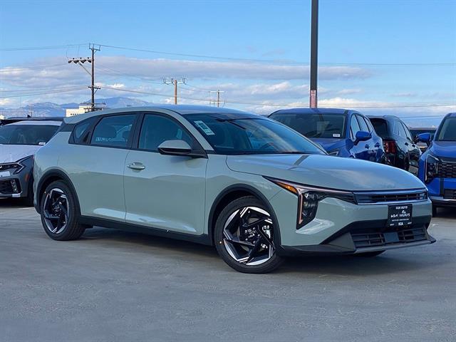 New 2026 Kia K4 EX