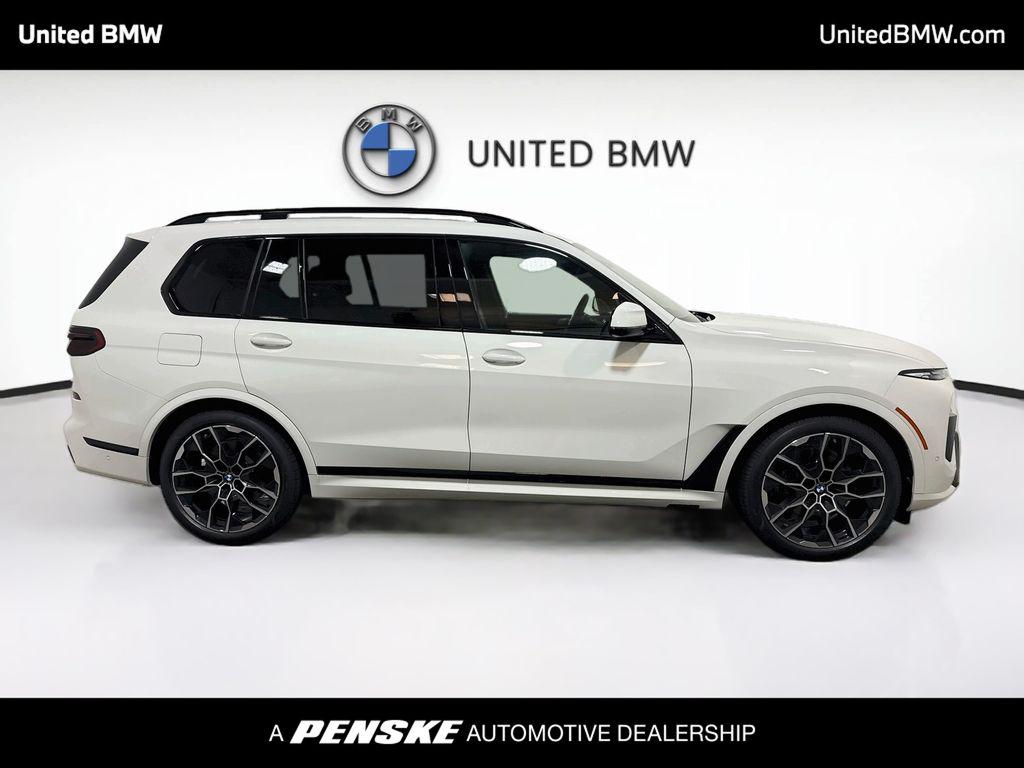 صورة 4 لـ 2027 BMW X7 XDRIVE40I
