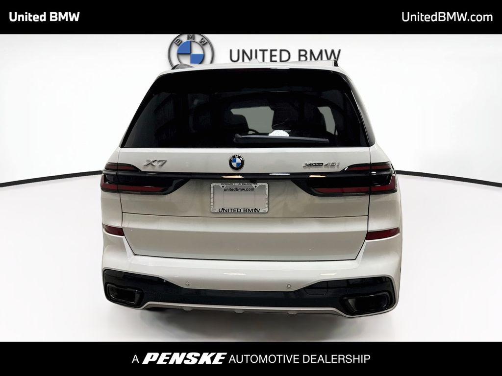 صورة 6 لـ 2027 BMW X7 XDRIVE40I