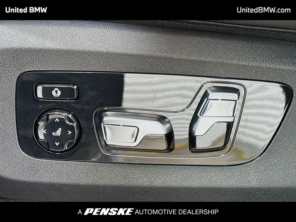 2026 BMW X5 PHEV XDRIVE50E photo 4