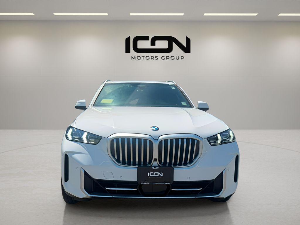 صورة 8 لـ 2026 BMW X5 XDRIVE40I