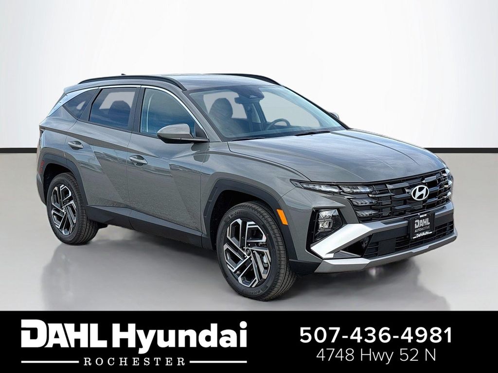 New 2026 Hyundai TUCSON SEL Plus