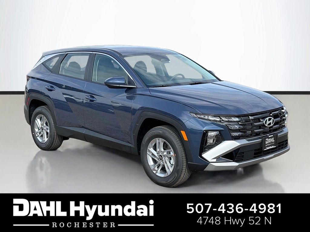 New 2026 Hyundai TUCSON SE