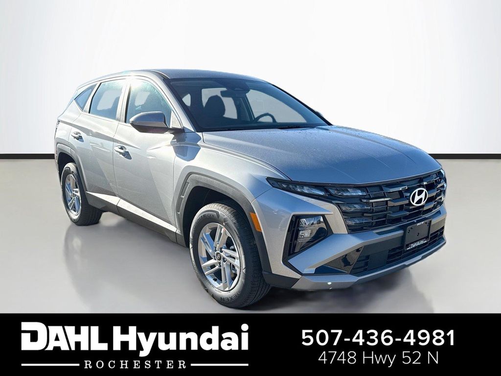 New 2026 Hyundai TUCSON SE