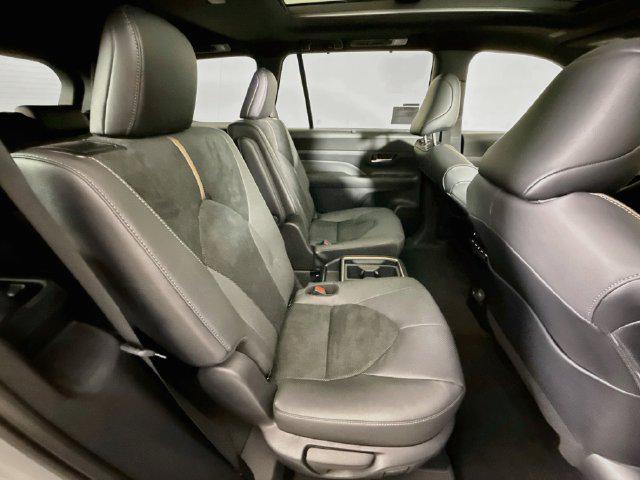 2026 Toyota GRAND HIGHLANDER HYBRID LIMITED MAX — миниатюра 28