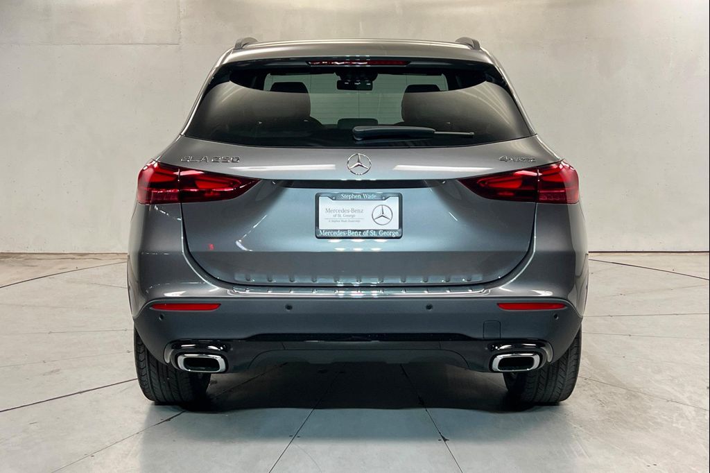 2026 Mercedes-BENZ GLA 照片 4
