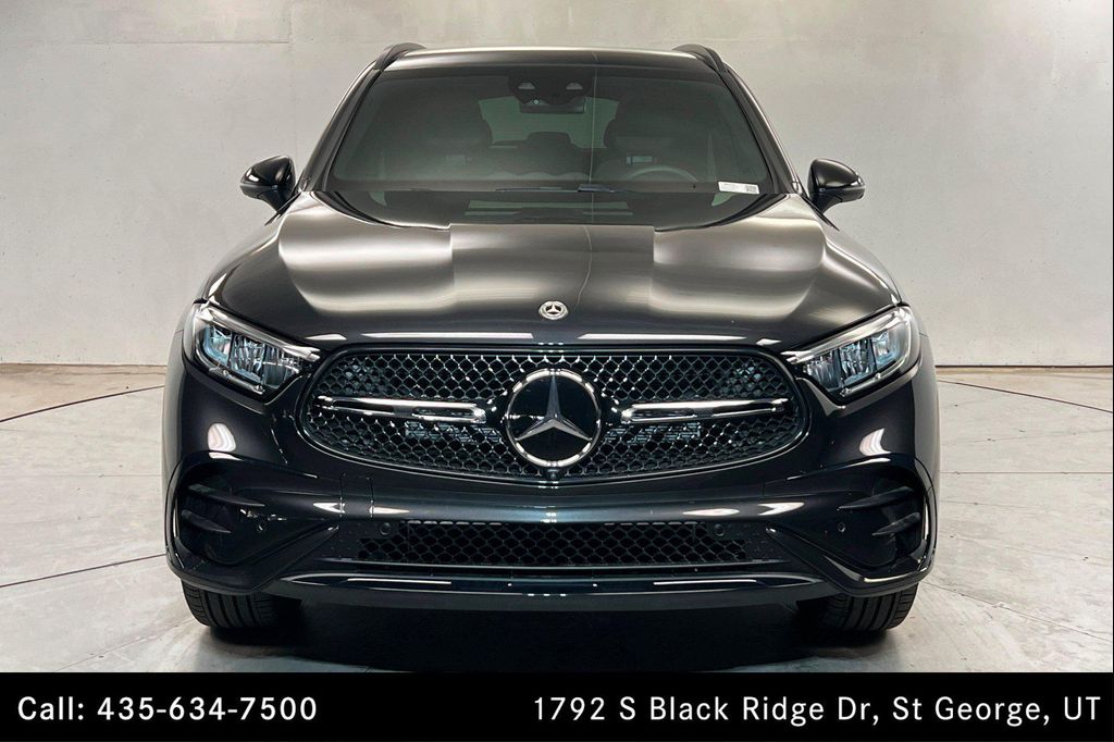 2026 Mercedes-BENZ GLC — миниатюра 8