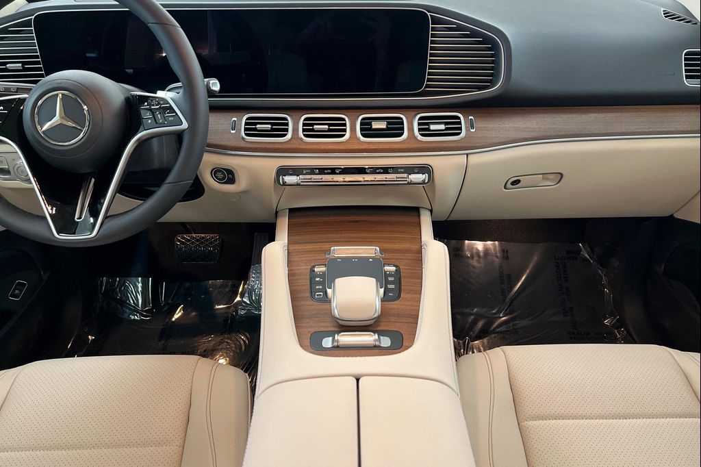 صورة مصغرة 13 لـ 2026 Mercedes-BENZ GLE