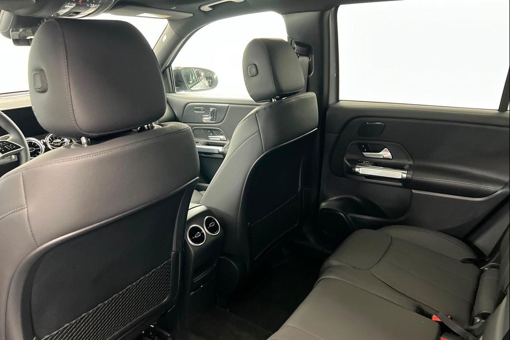 صورة مصغرة 19 لـ 2026 Mercedes-BENZ GLB