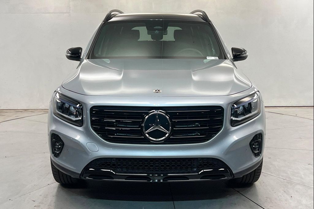 صورة 8 لـ 2026 Mercedes-BENZ GLB