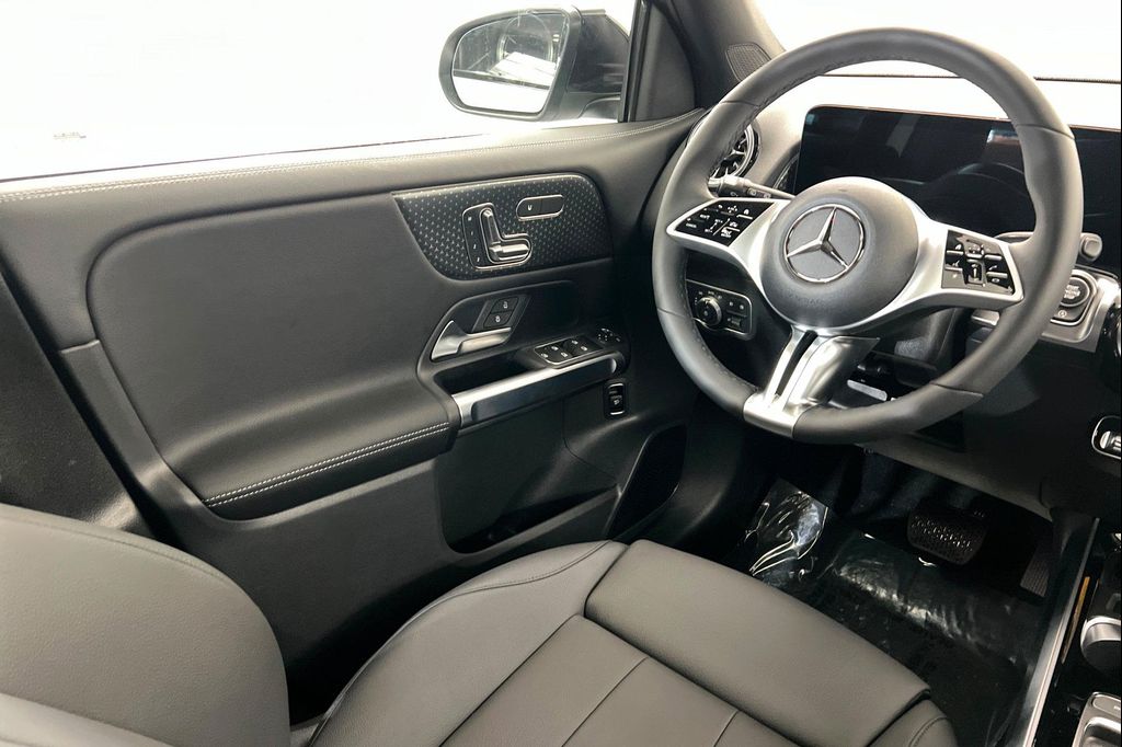 صورة مصغرة 11 لـ 2026 Mercedes-BENZ GLB