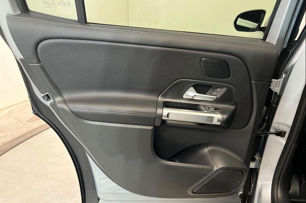 صورة مصغرة 18 لـ 2026 Mercedes-BENZ GLB