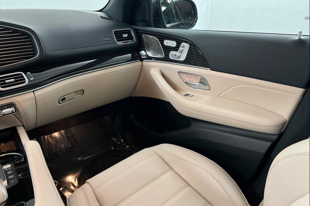 صورة 10 لـ 2026 Mercedes-BENZ GLE