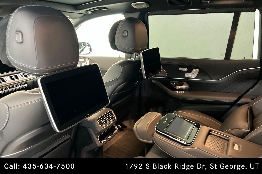 2026 Mercedes-BENZ GLS MAYBACH — миниатюра 19