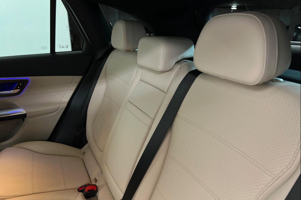 2026 Mercedes-BENZ GLC 缩略图 21