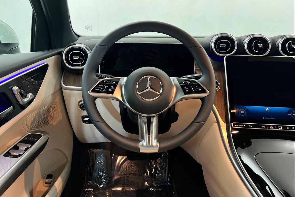 2026 Mercedes-BENZ GLC 缩略图 12