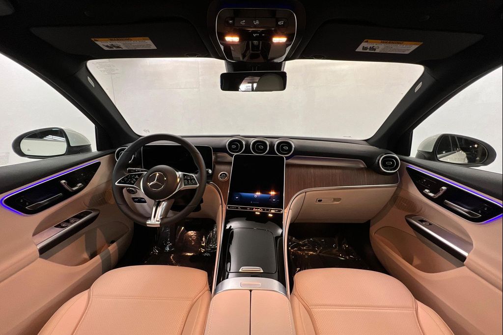 صورة 9 لـ 2026 Mercedes-BENZ GLC