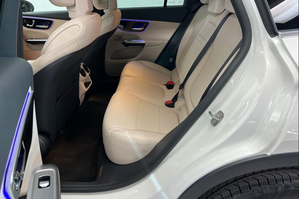2026 Mercedes-BENZ GLC 缩略图 22