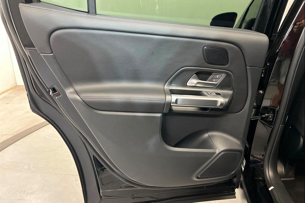 صورة مصغرة 18 لـ 2026 Mercedes-BENZ GLB