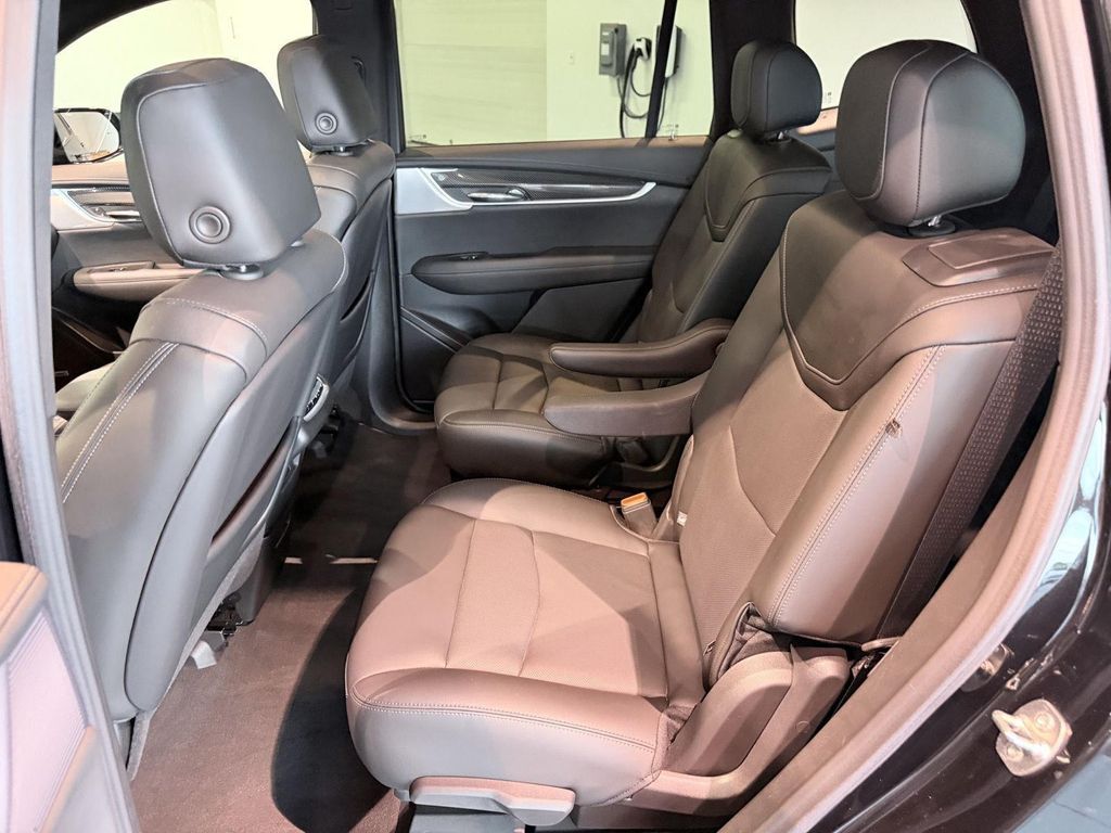 2024 Cadillac XT6 SPORT AWD — миниатюра 23