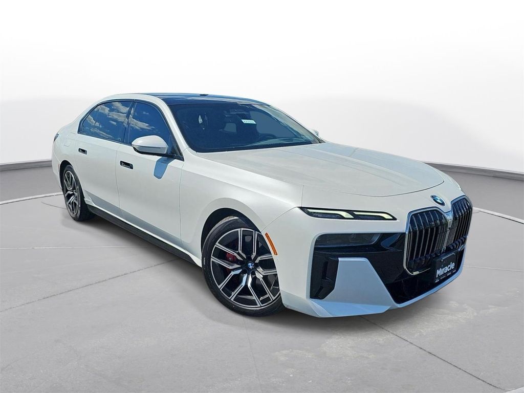 صورة 3 لـ 2024 BMW 760 XDRIVE