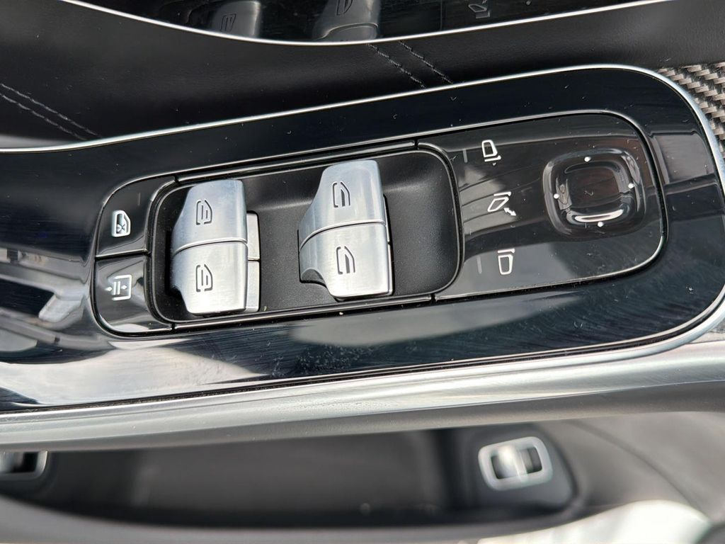 صورة مصغرة 19 لـ 2024 Mercedes-BENZ AMG S 63 E 4MATIC