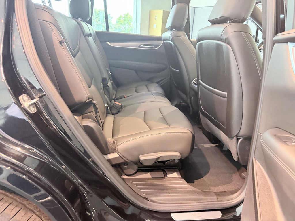 2024 Cadillac XT6 LUXURY AWD thumbnail 22