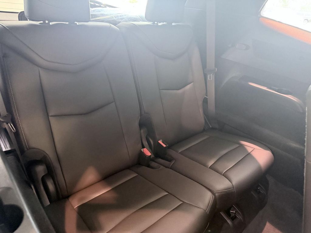 2024 Cadillac XT6 LUXURY AWD thumbnail 25