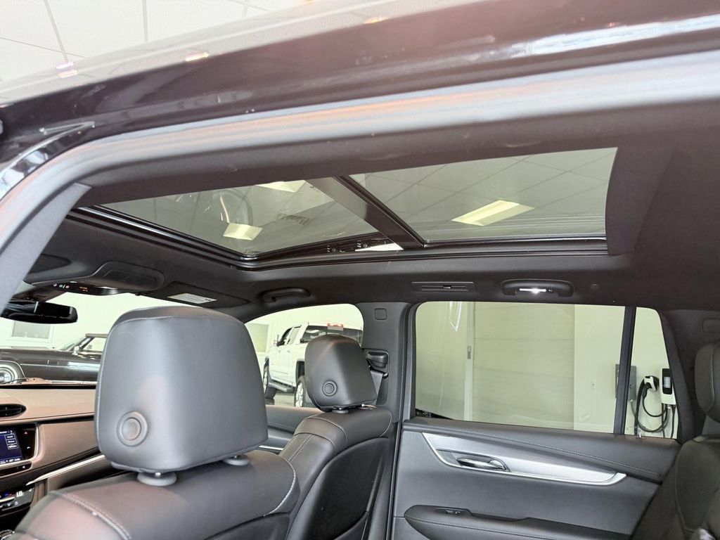 2024 Cadillac XT6 LUXURY AWD thumbnail 35