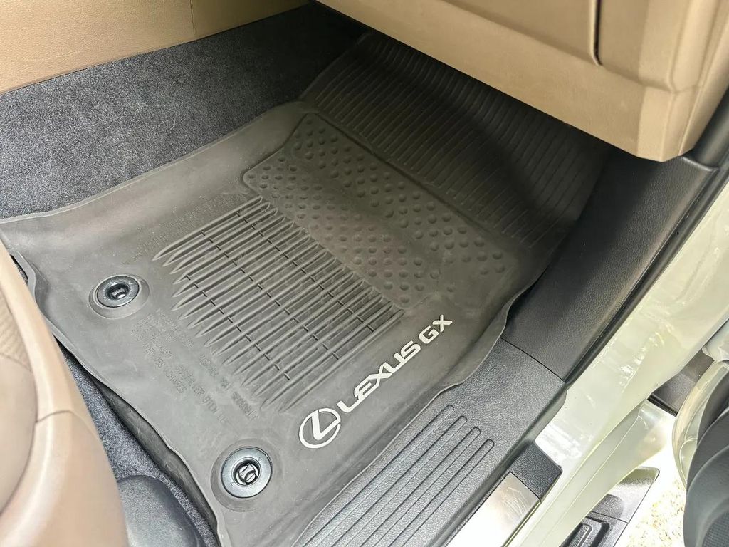 2023 Lexus GX 460 PREMIUM — миниатюра 30