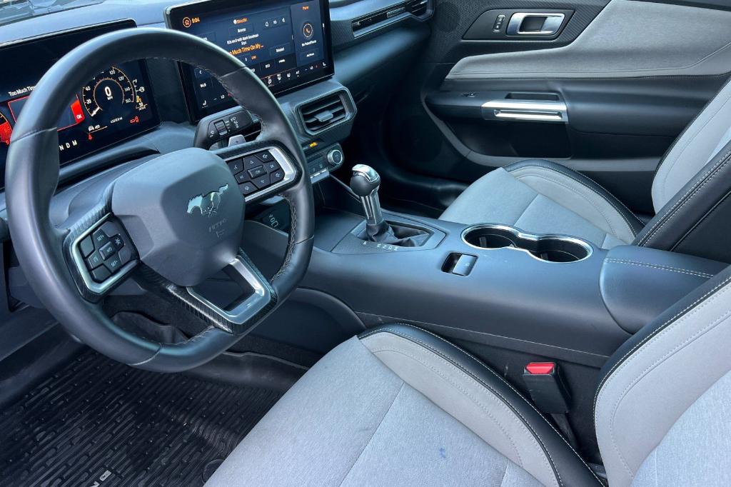 صورة 10 لـ 2024 FORD MUSTANG GT